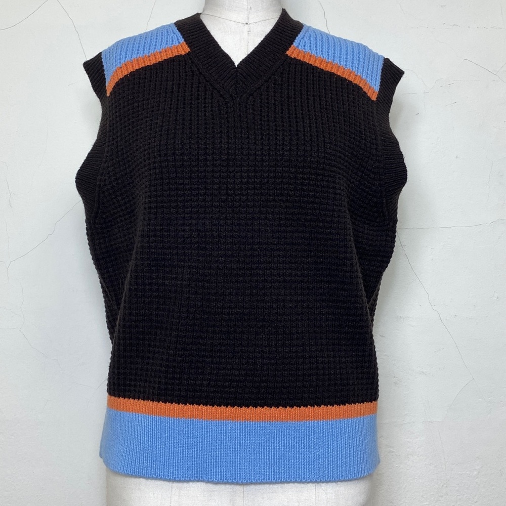 Sz. XL Marni X Uniqlo sweater vest